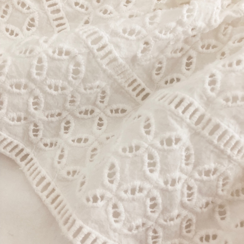 Abercrombie & Fitch • White Eyelet Dress - Picture 7 of 8